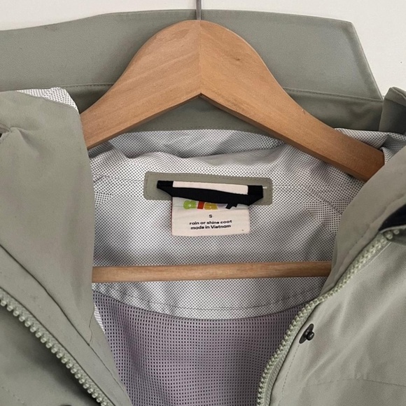 Alder Apparel Rain or Shine coat - Picture 4 of 6
